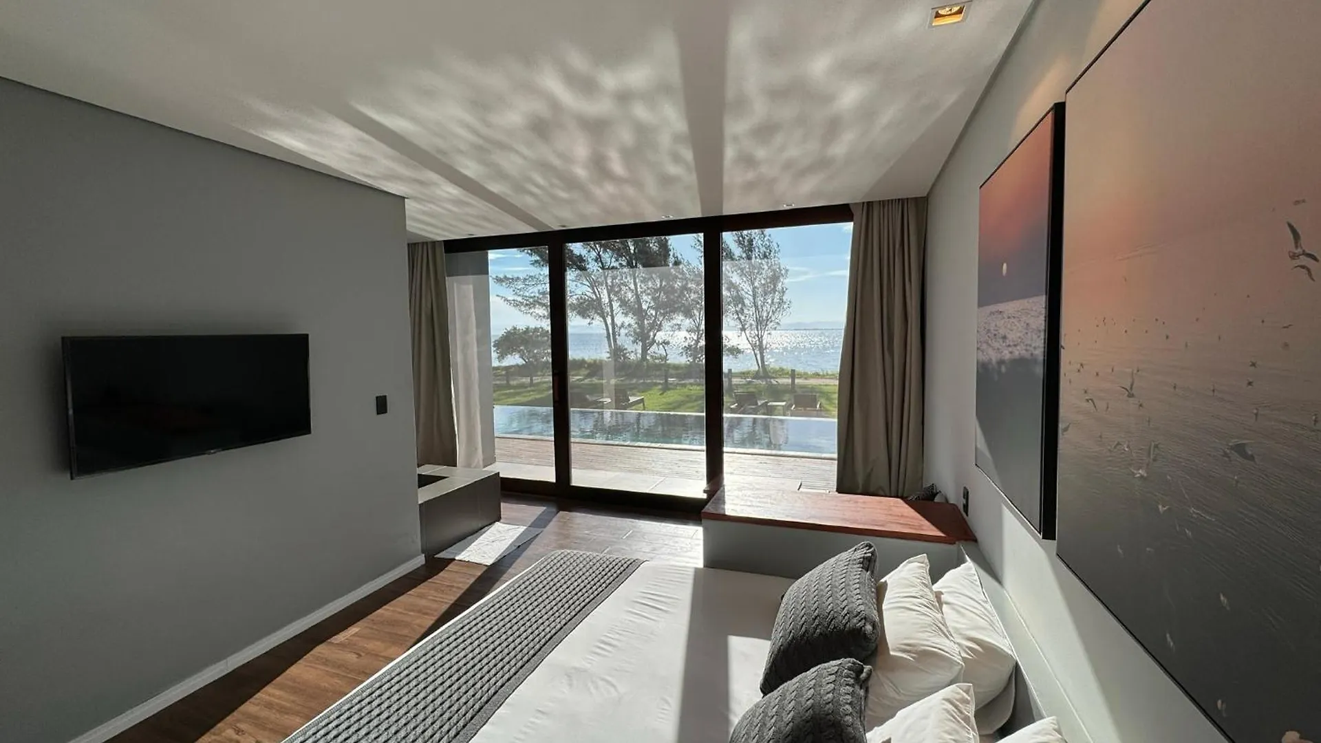 Lagoon Suites E Gastronomia Laguna 0*,  Brazil